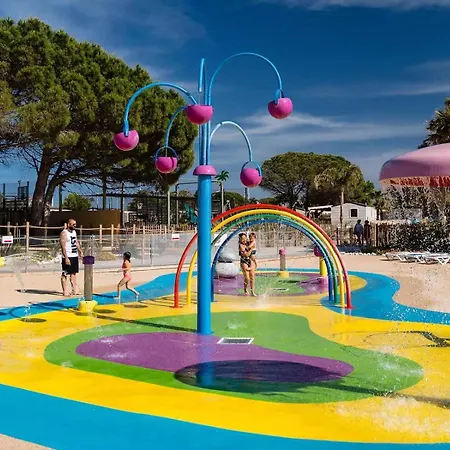 Mobil-home A 100m Des Plages - Equipe - 8 Pers - Siblu 4 Etoiles Campsite